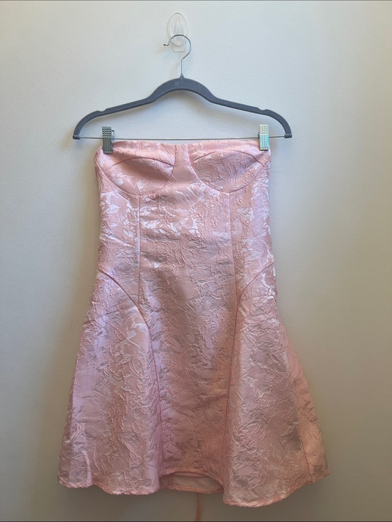 Peppermayo Dresses & Skirts - Peppermayo So Stylish Mini Dress in Pink Size 8